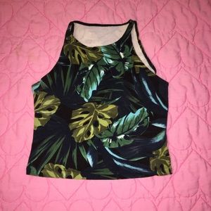 AA Crop top